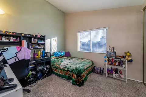 39446 Avignon Ln, Palmdale, CA 93551 photo 11