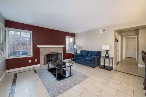 39446 Avignon Ln, Palmdale, CA 93551 photo 8