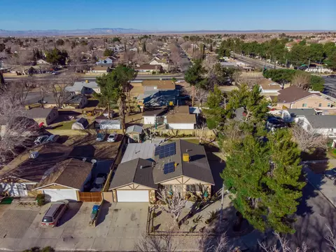 1349 Avenue J1 E, Lancaster, CA 93535 photo 8