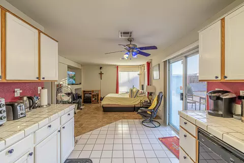 36717 45th St E St, Palmdale, CA 93552 photo 9