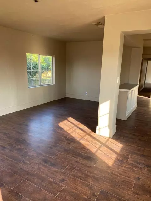 314 Palm Ave, Wasco, CA 93280 photo 4