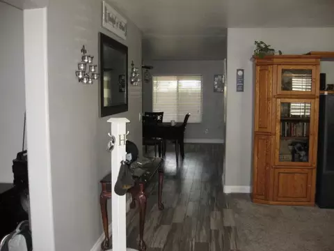 45722 Barham Ave, Lancaster, CA 93534 photo 4