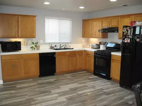 45722 Barham Ave, Lancaster, CA 93534 photo 6