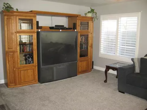 45722 Barham Ave, Lancaster, CA 93534 photo 5