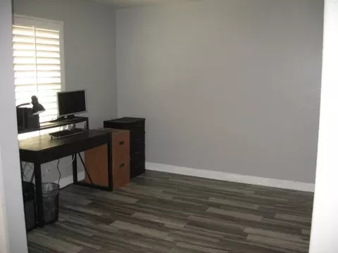 45722 Barham Ave, Lancaster, CA 93534 photo 3