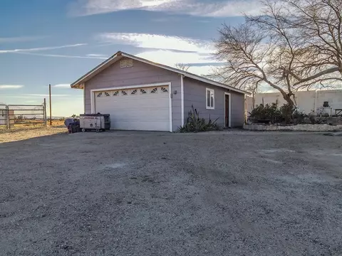 11802 Avenue D E, Lancaster, CA 93535 photo 2
