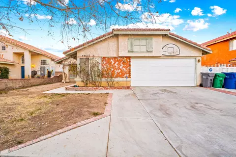 44657 Cerisa St, Lancaster, CA 93535 photo 2