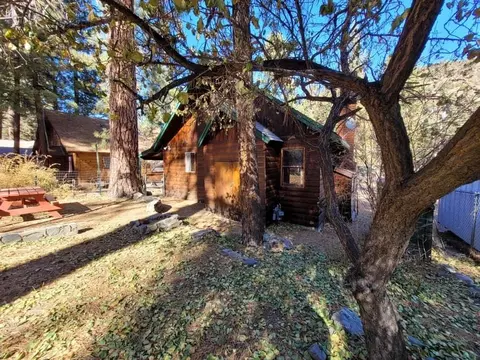 1475 Ross St, Wrightwood, CA 92397 photo 3