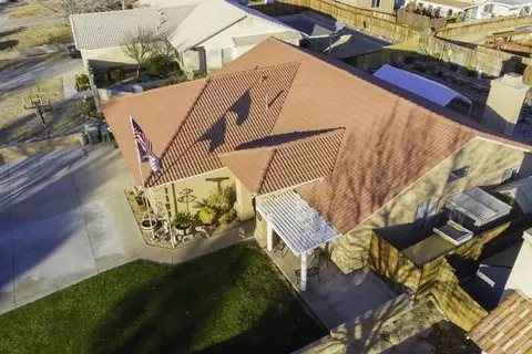 3640 Scherer Dr, Rosamond, CA 93560 photo 2