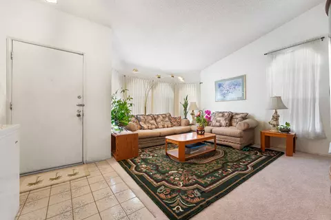 45122 Colleen Dr, Lancaster, CA 93535 photo 9