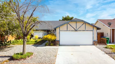 45122 Colleen Dr, Lancaster, CA 93535 photo 1