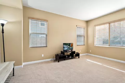 7036 Lyric Ave, Lancaster, CA 93536 photo 14