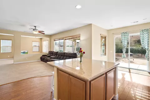 7036 Lyric Ave, Lancaster, CA 93536 photo 10