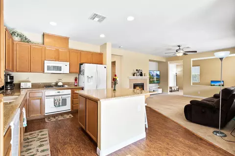 7036 Lyric Ave, Lancaster, CA 93536 photo 9