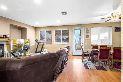2534 Norberry St E, Lancaster, CA 93535 photo 6