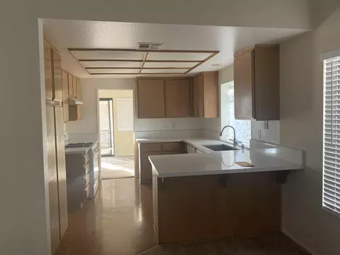 44333 Fenner Ave, Lancaster, CA 93536 photo 5