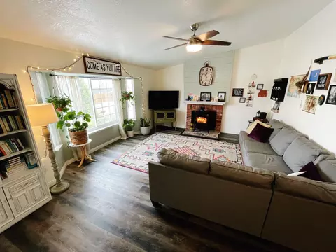 1380 Tanglewood Dr, Tehachapi, CA 93561 photo 4