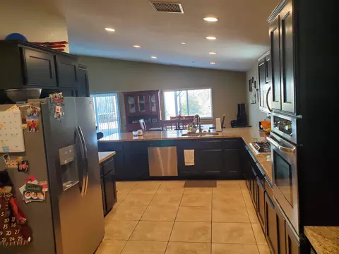 5659 Forry Ct, Lancaster, CA 93536 photo 9