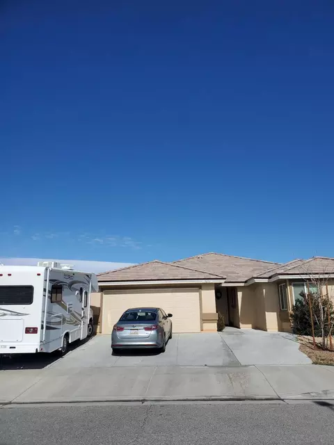 5659 Forry Ct, Lancaster, CA 93536 photo 2