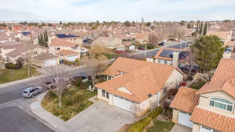 42456 Butterscotch Ln, Lancaster, CA 93536 photo 5