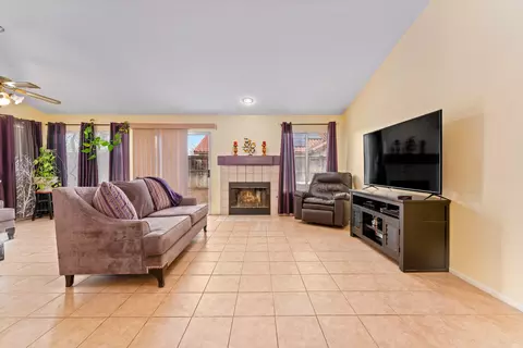 42456 Butterscotch Ln, Lancaster, CA 93536 photo 11