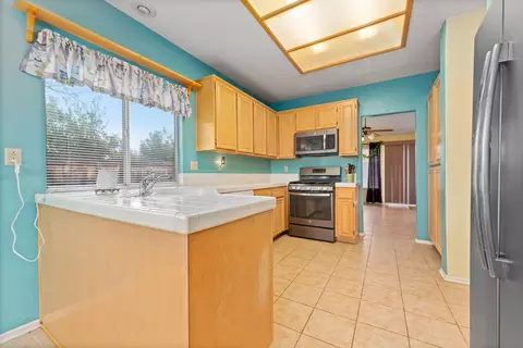 42456 Butterscotch Ln, Lancaster, CA 93536 photo 13