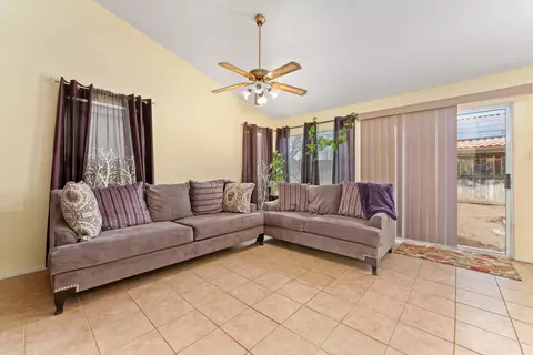 42456 Butterscotch Ln, Lancaster, CA 93536 photo 10