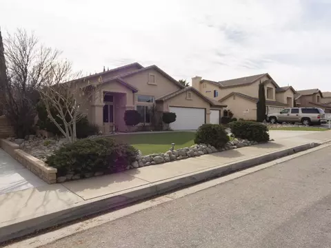 6814 Andover Ave, Lancaster, CA 93536 photo 1