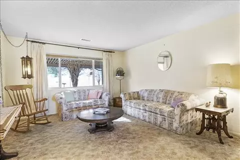 21136 State Hwy 202, Tehachapi, CA 93561 photo 10
