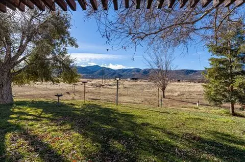 21136 State Hwy 202, Tehachapi, CA 93561 photo 22