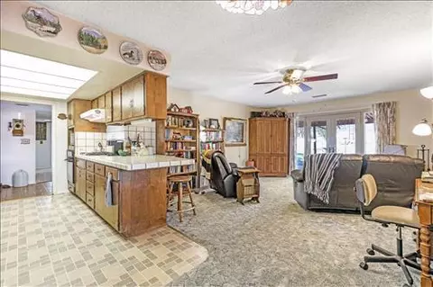 21136 State Hwy 202, Tehachapi, CA 93561 photo 7