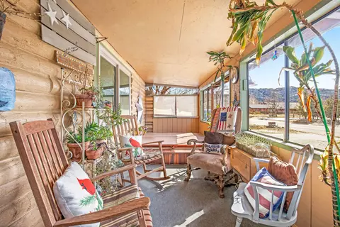 29561 Fawn Way, Tehachapi, CA 93561 photo 9