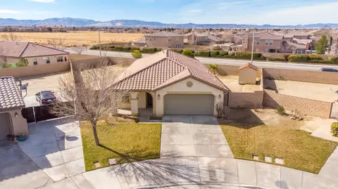 3012 Norberry St, Lancaster, CA 93535 photo 2