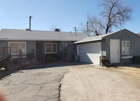 1310 Ivyton St W, Lancaster, CA 93534 photo 1