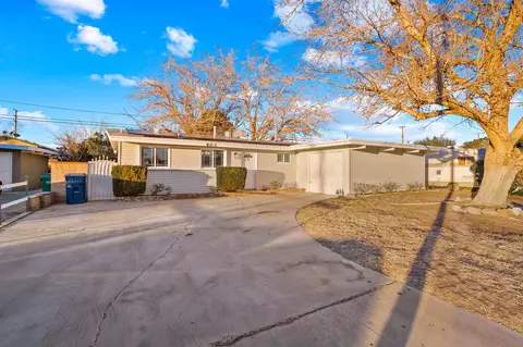 403 Lingard St E, Lancaster, CA 93535 photo 3