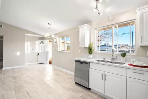 403 Lingard St E, Lancaster, CA 93535 photo 8