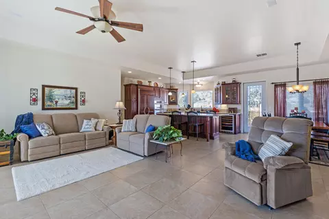 18820 St Andrews Dr, Tehachapi, CA 93561 photo 8