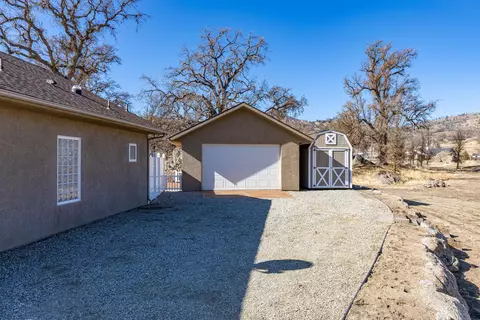 18820 St Andrews Dr, Tehachapi, CA 93561 photo 6