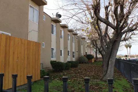 222 Avenue Q7 E, Palmdale, CA 93550 photo 3