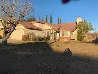 43624 16th St E, Lancaster, CA 93535 photo 2