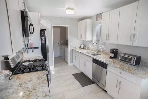 37604 4th St E, Palmdale, CA 93550 photo 5