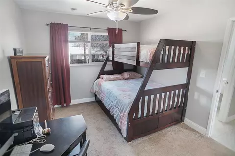 37604 4th St E, Palmdale, CA 93550 photo 9