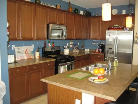 44910 Shad St, Lancaster, CA 93536 photo 3