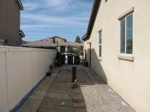 44910 Shad St, Lancaster, CA 93536 photo 14