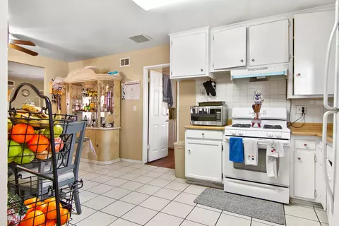 38544 35th St E, Palmdale, CA 93550 photo 7