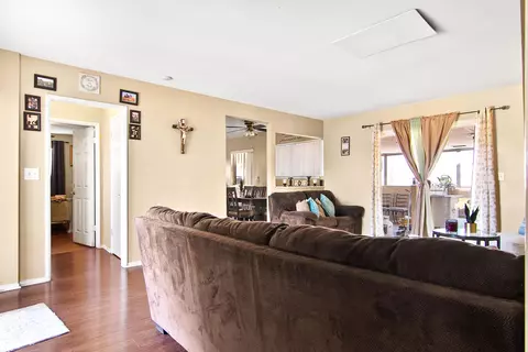 38544 35th St E, Palmdale, CA 93550 photo 5