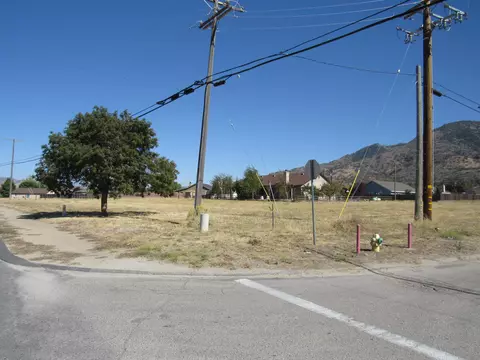 18210 Bold Venture Dr, Tehachapi, CA 93561 photo 3