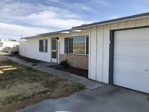 24150 Juniper Ave, Boron, CA 93516 photo 2