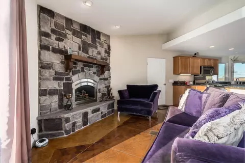 7354 Rubidoux Ave, Yucca Valley, CA 92284 photo 6