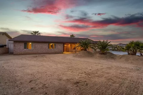 7354 Rubidoux Ave, Yucca Valley, CA 92284 photo 2